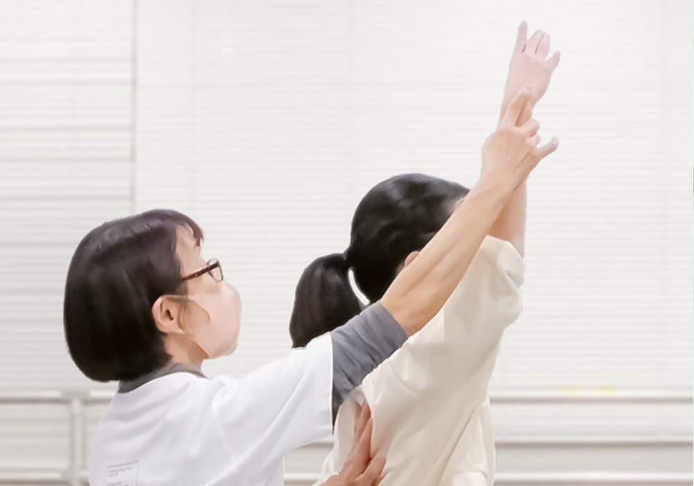 すべての基礎はクラシックバレエから：福本まゆみモダンバレエアート：大阪・服部緑地・豊中