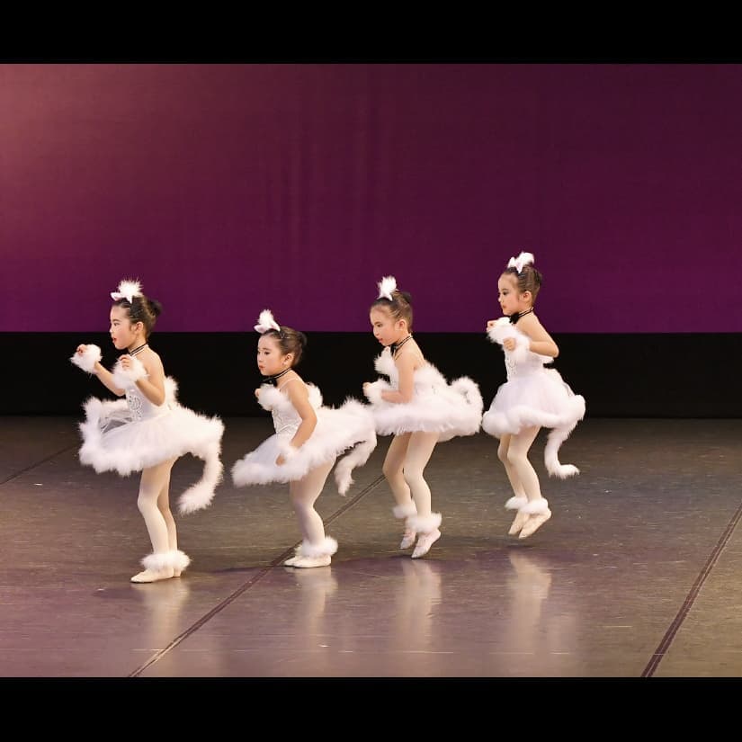 第１部　小品集・おもちゃ箱：福本まゆみモダンバレエアート：大阪・服部緑地・豊中