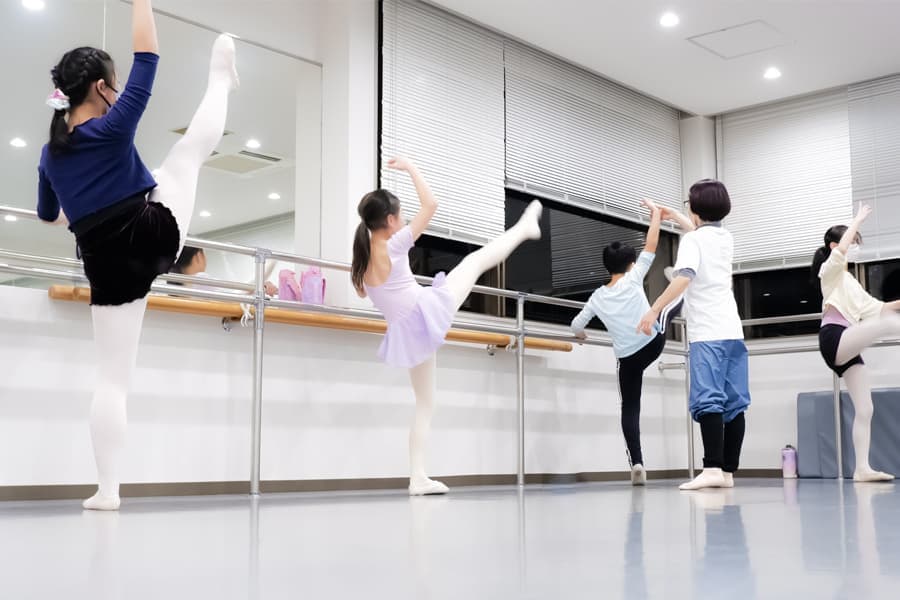 ジュニアクラス：福本まゆみモダンバレエアート：大阪・服部緑地・豊中